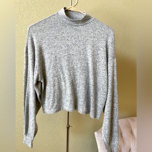 Young Girl's Size XS Crop Turtleneck